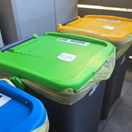 Vakantiehuis Prime - Feel At Home, Right In The Heart Of - Stylish And Large Apartment, Air Conditioning, 2 Baths, 2 Parking, Centre, Esengrini Montalbano Varese