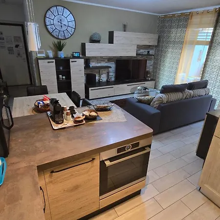 Prime: With Ac And Parking Near Train Station Apartment Varese
