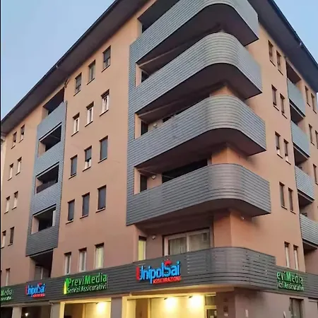 펜션 Prime - Air Conditioning, 2 Parking, 2 Baths, Centre, 200mt Esengrini Montalbano, No Keybox