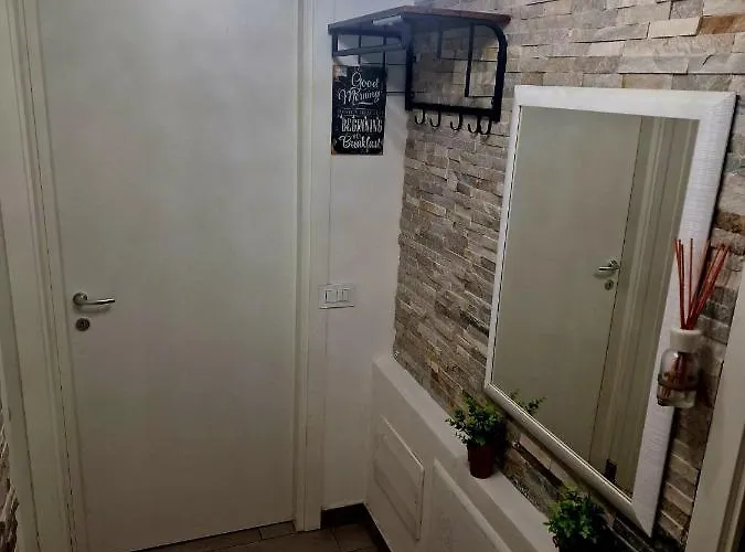 Prime - Air Conditioning, 2 Parking, 2 Baths, Centre, 200mt Esengrini Montalbano, No Keybox * Varèse