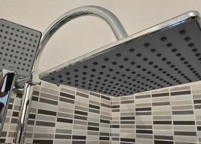 Hébergement de vacances Prime - Air Conditioning, 2 Parking, 2 Baths, Centre, 200mt Esengrini Montalbano, No Keybox *