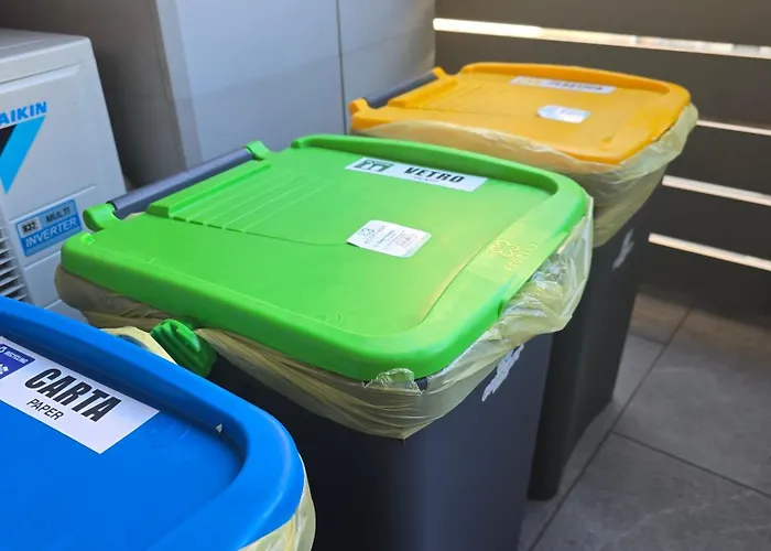 Hébergement de vacances Prime - Air Conditioning, 2 Parking, 2 Baths, Centre, 200mt Esengrini Montalbano, No Keybox Varèse