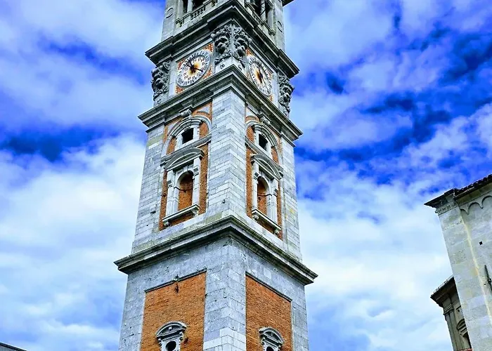 Hébergement de vacances Prime - Air Conditioning, 2 Parking, 2 Baths, Centre, 200mt Esengrini Montalbano, No Keybox Varèse